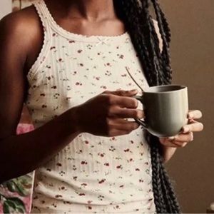 Down Seine tank in strawberry bloom size medium